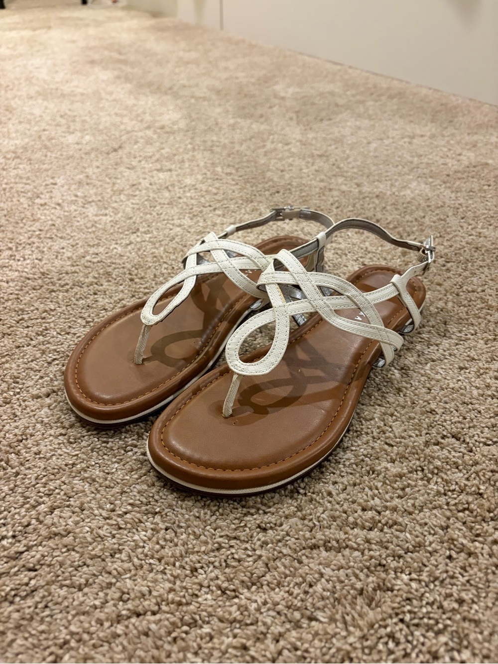 Kelly & Katie Women’s White Strappy T‑Bar Sandals
